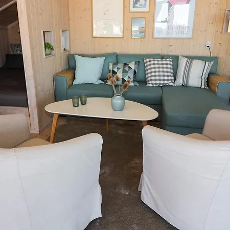 6 Person Holiday Home In Hadsund-By Traum